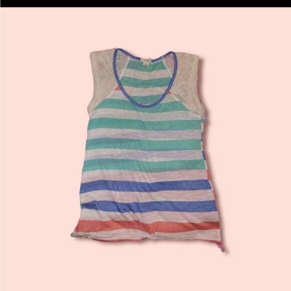 𝅺Scoop neck, stripe graphic tee, fishnet shoulder sleeves, sheer all over - Picture 3 of 4